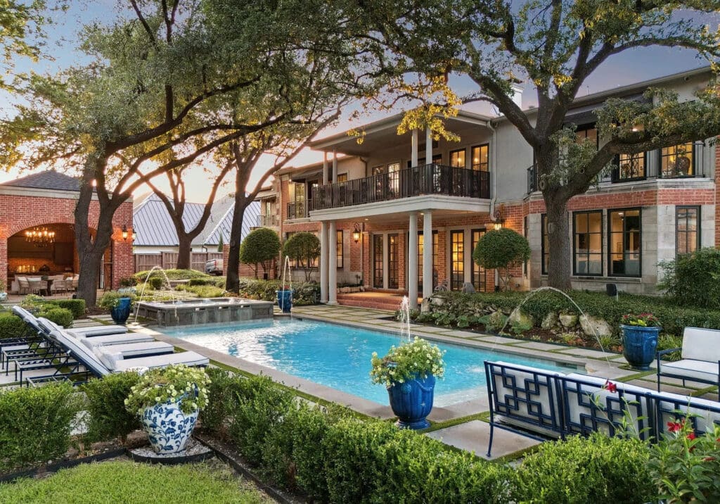 pool (Photo by Allie Beth Allman & Associates)