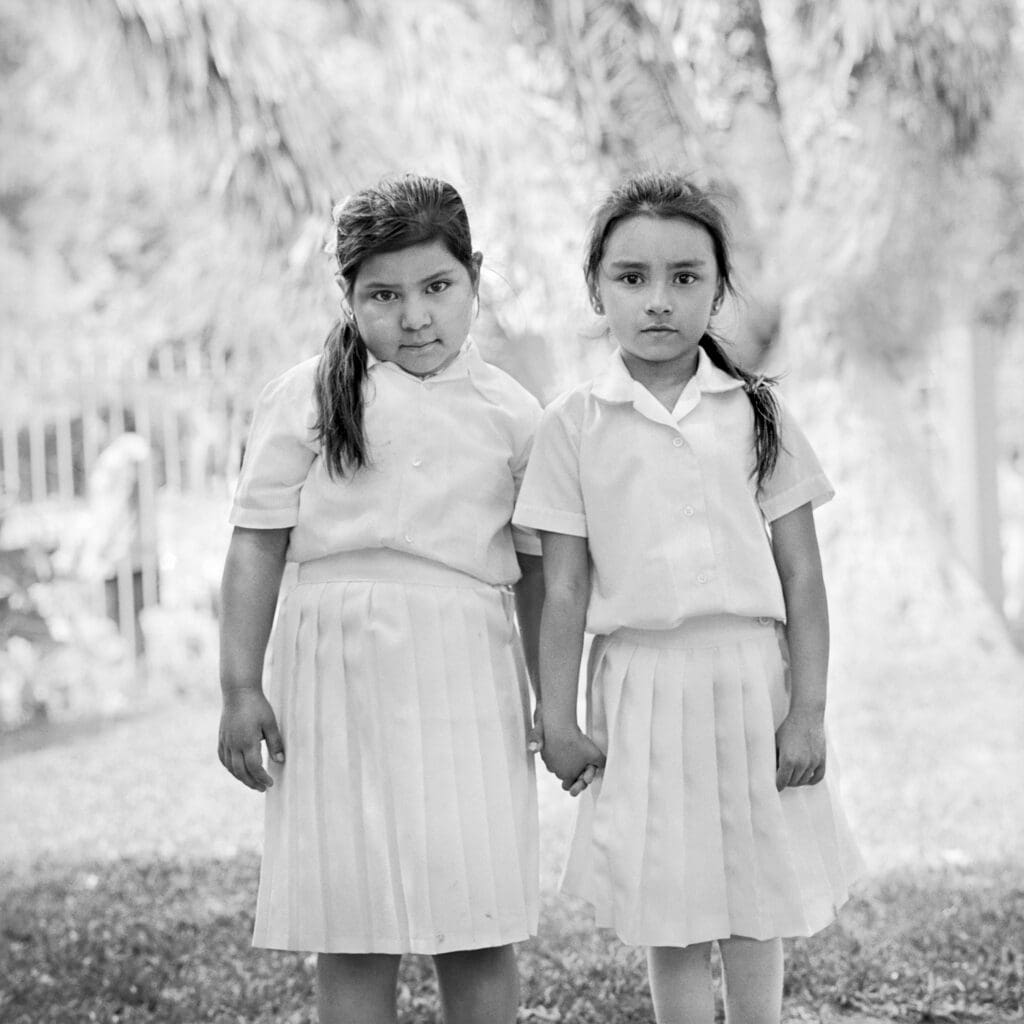 Laura Wilson's "Schoolgirls, Nuevo Laredo, Tamaulipas," April 1993, at Meadows Museum, SMU (© Laura Wilson)
