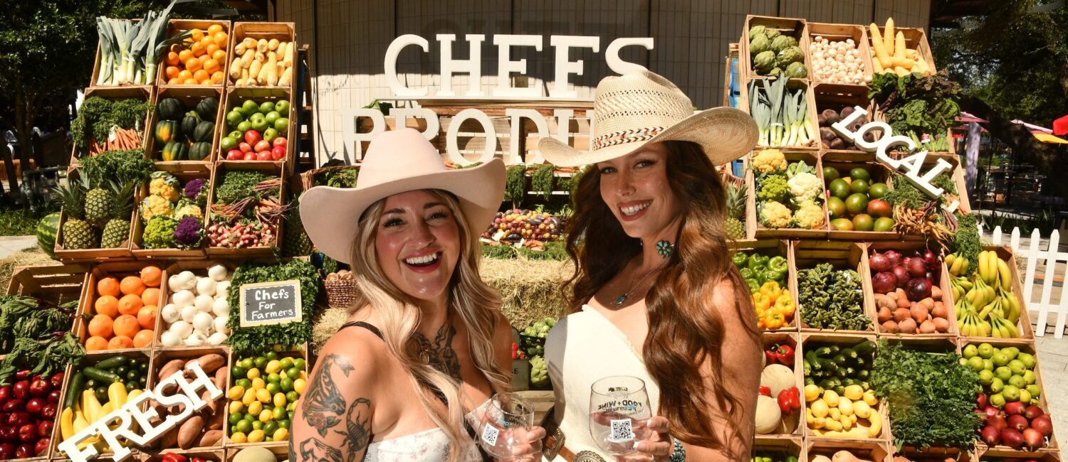 The two-day Houston Chefs for Farmers event saw a record 4,500 visitors grazing through Autry Park. (Photo by Dave Rossman)
