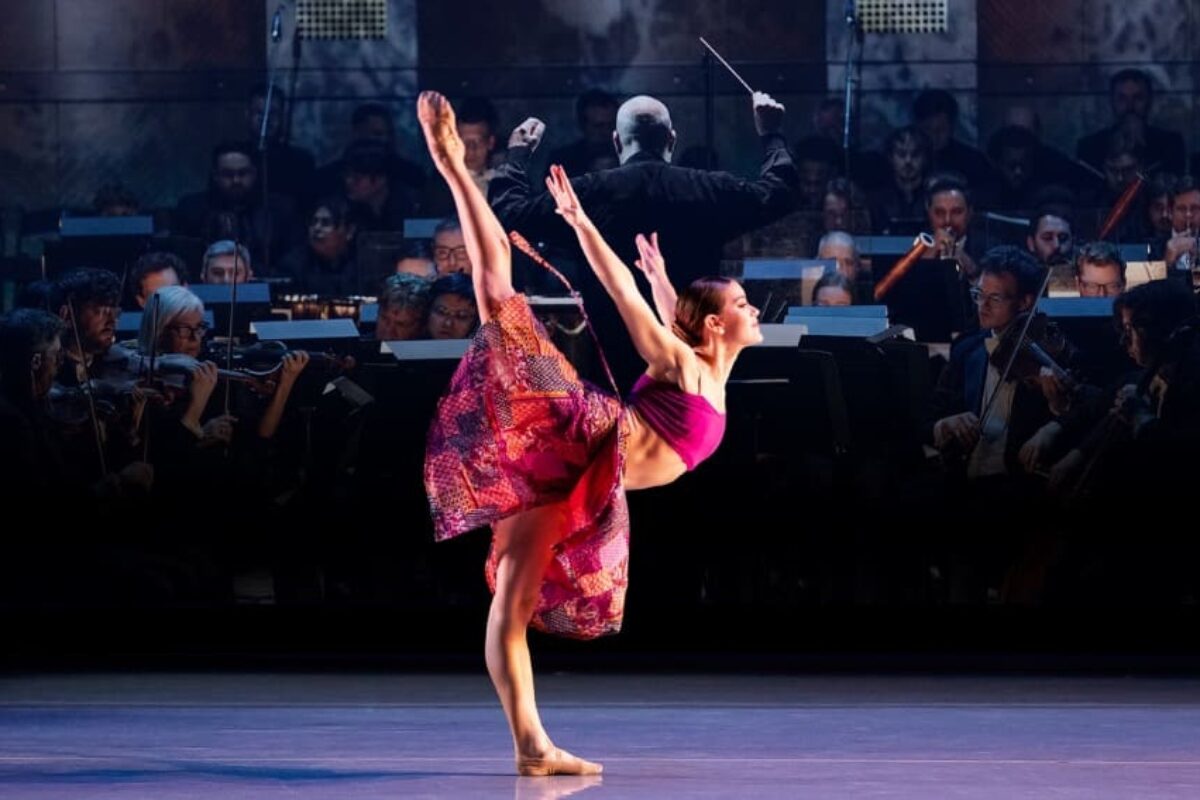 Fort Worth Symphony Orchestra Debuts Joby Talbot's Alice's