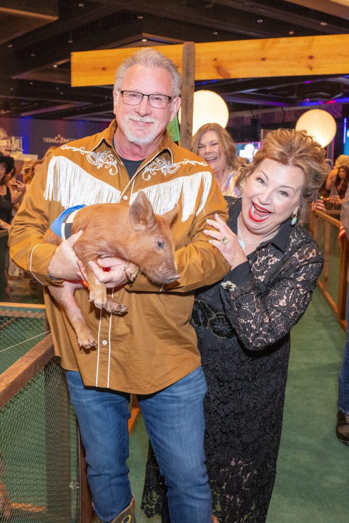 Danny & Robin Klaes with Sugarfoot at the Houston Cattle Baron's Ball. (Photo by Jacob Power)