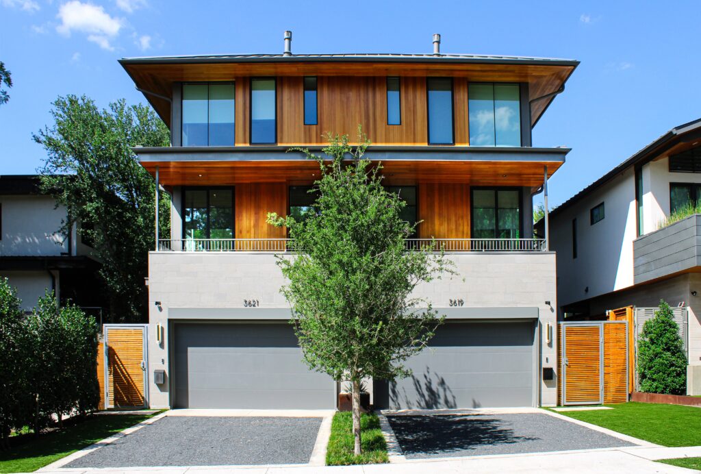 Just steps from Highland Park, this 3,000-square-foot home was designed by A. Michael Architecture. (Photo by Matthew Tomlanovich)