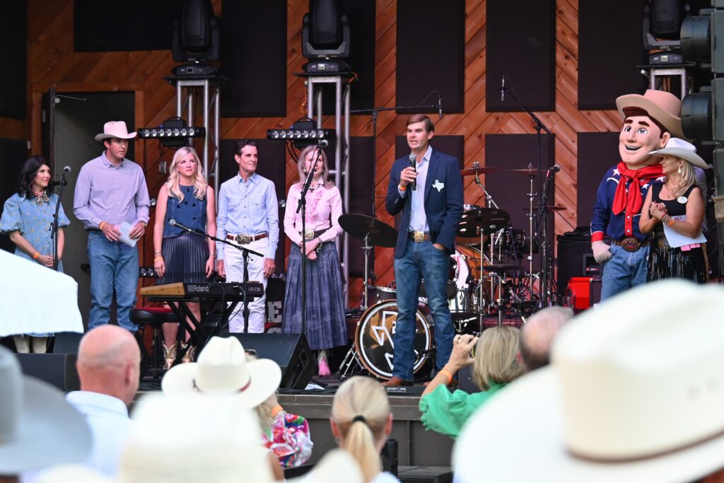 Stephani Walne, Grant Pruitt, John Harkey, Peni Barfield, Courtney Pruitt, Robert Walne, Karissa Condoianis (Photo by State Fair of Texas)