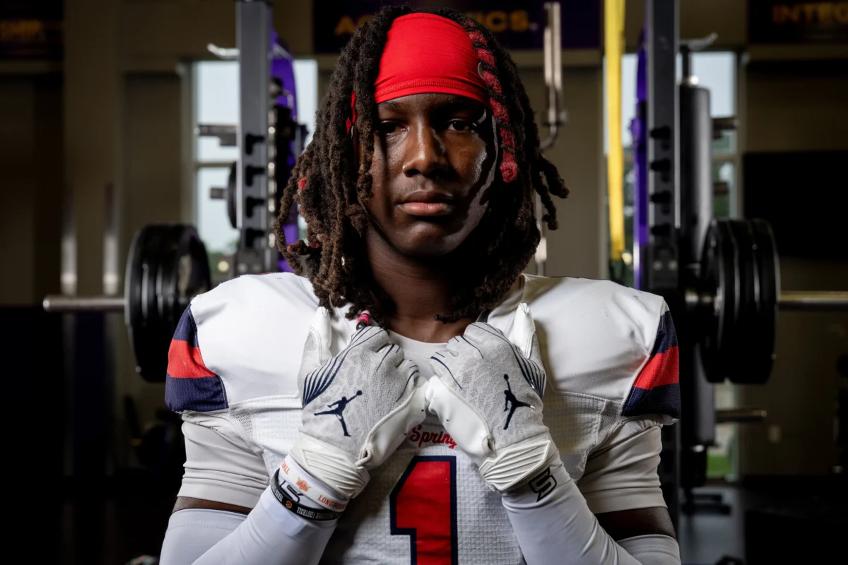 College Football’s Next Travis Hunter Is Headed To Houston — Paris Melvin Jr. Group Chat Bonds With His Future UH Teammates, Prepares For Three-Way Role