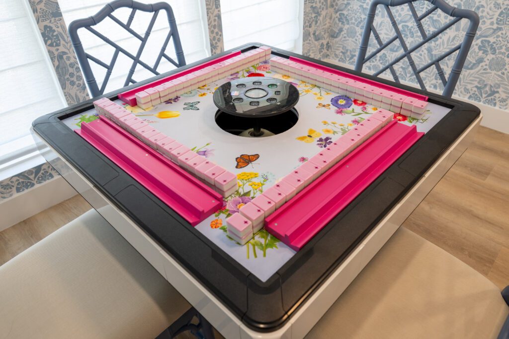 An electric mahjong table at The Charleston Club (Photo by Bruno, Snap The Picture )