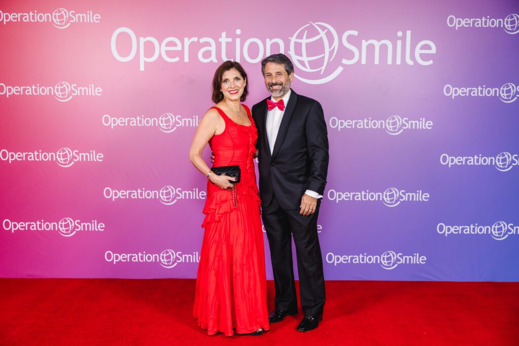 Stacey & Al Lindseth at the Operation Smile Gala.  (Photo by Johnny Than Photography)