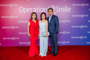 16 Christine Nguyen, Huong Nguyen, Thien Nguyen (Photo by John Tran Photography)