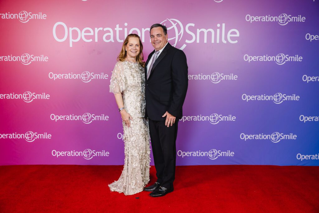 Laura Escalona & Kevin Pickett at the Operation Smile Gala. (Photo by Johnny Than Photography)