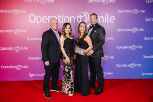 25 Kevin Turra, Mechelle Tran Vy & Jim Hopkins (Photo by John Tran Photography)