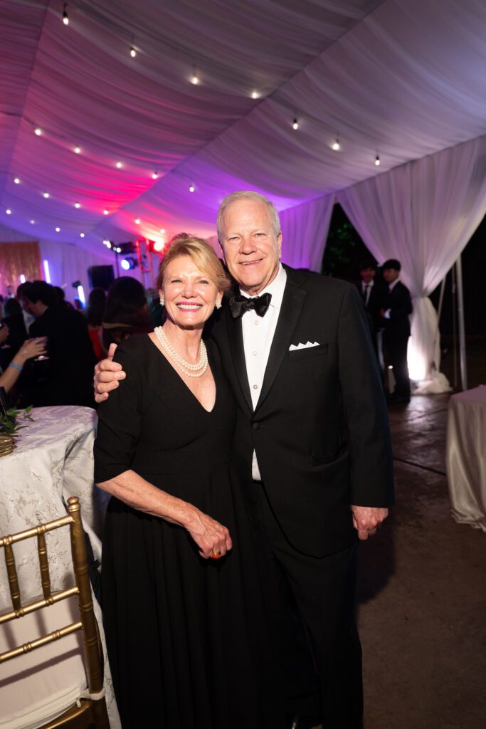 Anita O'Shaughnessy & Chris Laquer at the Houston Zoo 'Enchanted Forest' gala (Photo by Daniel Ortiz for Houston Zoo)