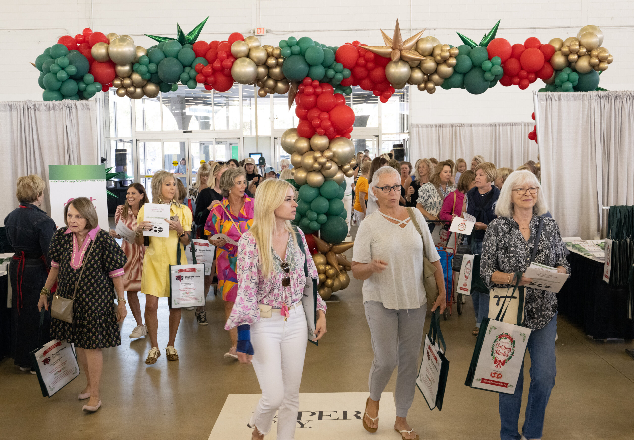 Chi Omega Christmas Market 2025 (Photo by George Fiala)