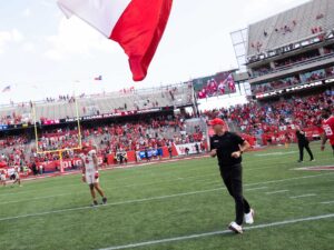 The University of Houston Cougars beat the Arizona Wildcats 31-28, thanks to senior kicker Ethan Sanchez’ game-winning 41-yard field goal, to become Bowl eligible for the first time since joining the Big XII conference, for their homecoming game at TDEC