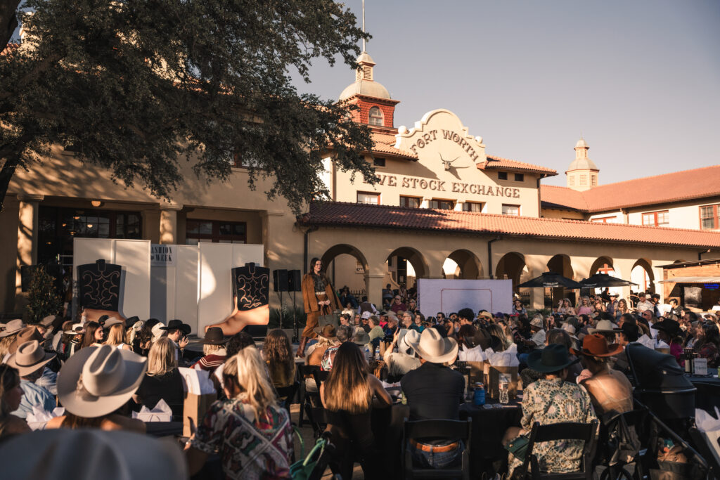 The crowd filled the Livestock Exchange Lawn on Saturday, soaking up the fall sun. (Photo by Avin Park Photography)