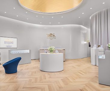 Ambassade Houston showcases Biologique Recherche's distinctive approach to skincare.