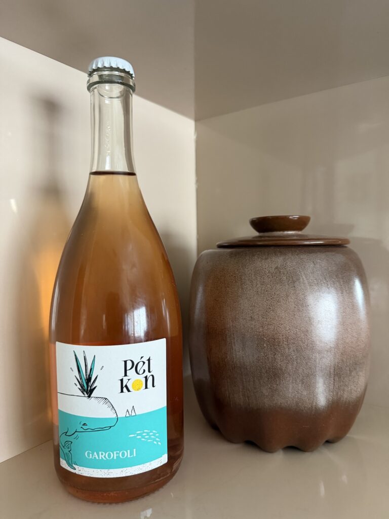 Want an inexpensive and delicious sparkling wine? This one is for you.