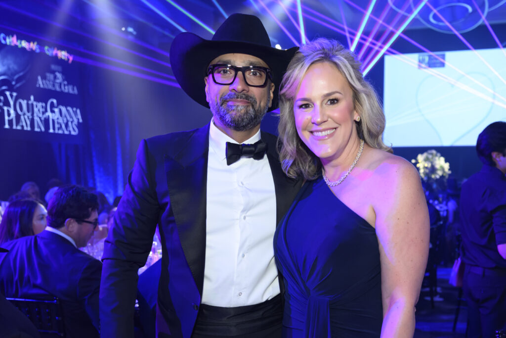 Mo & Erin Aziz at the 28th annual Houston Children's Charity Gala (Photo by CatchLightGroup.com)