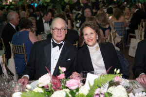 Peter and Elizabeth Wareing (Photo by Daniel Ortiz for Houston Zoo)