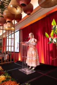 Rebecca Gardner inspiring the audience (Photo by Daniel Ortiz)