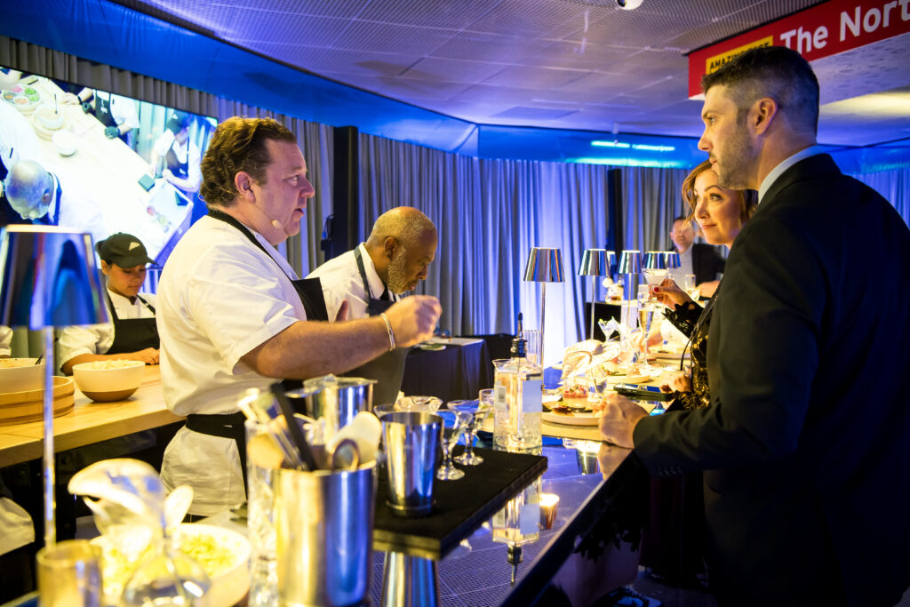 10-Minute Restaurant by Wolfgang Puck Catering (Photo by Tamytha Cameron)