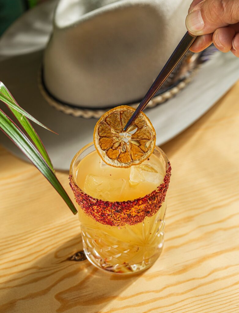 Along with fresh seafood options, Dos Mares has a full-service bar that serves cocktails, wines, and beers. (Courtesy)