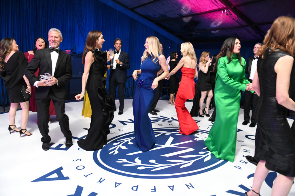 A blue-hued after party sponsored by sponsored by Kástra Elión Vodka followed, as guests partook in late-night revelry fueled by martini fountains. (Photo by BFA and Steve Lucero)