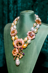 Bloem Collier by Margot McKinney (Photo by Canon Sawyer, Canon Elizabeth Photography)