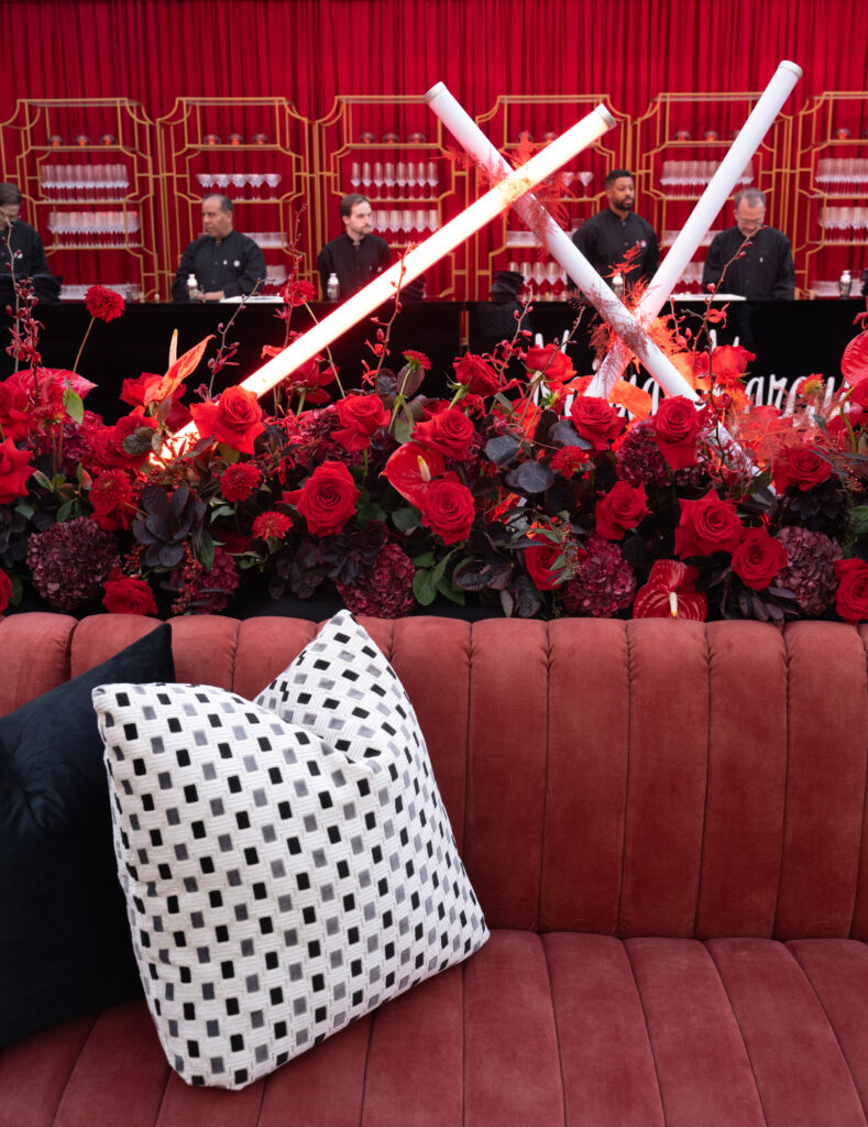 Mark di Suvero’s "Ave" sculpture that permanently resides on the DMA's south lawn inspired Todd Fiscus' (of Todd Events) event design for the evening. (Photo by George Fiala)