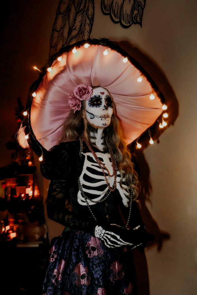 On the first night, they took the party to Dallas’ Ayahuasca Cantina — a speakeasy cocktail bar and eatery connected to the Xamán Cafe. 