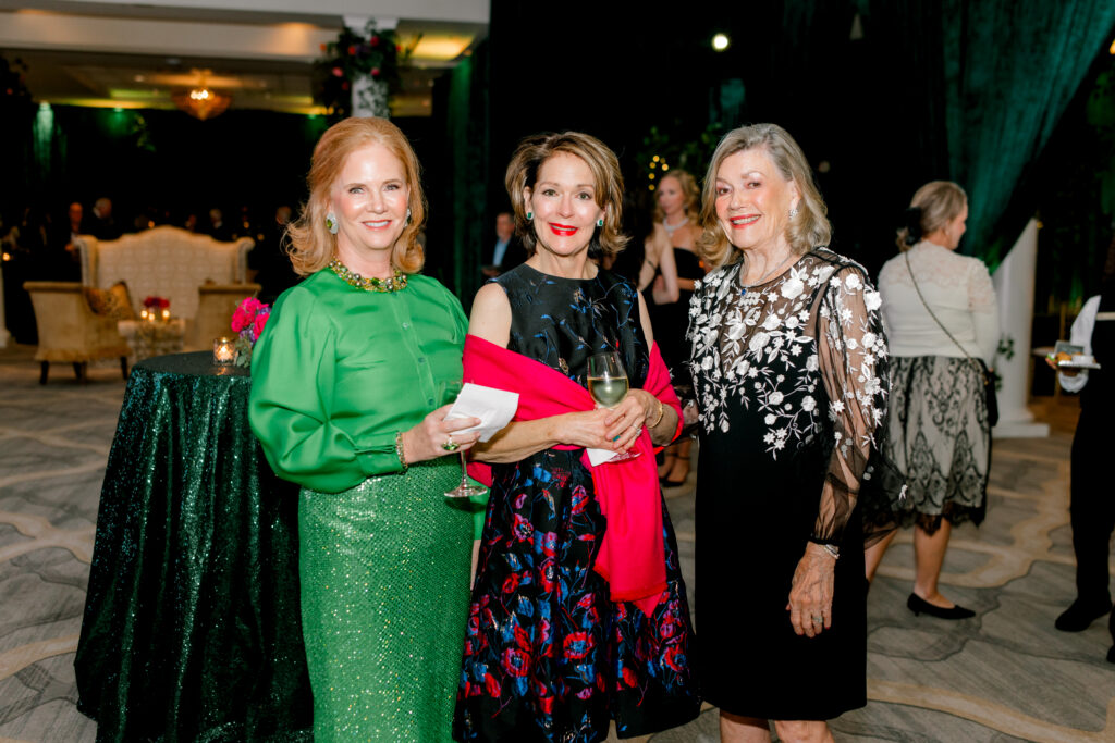 Jennifer Williamson, Debbie Reynolds, Lou Martin (Photo by Canon Sawyer, Canon Elizabeth Photography)
