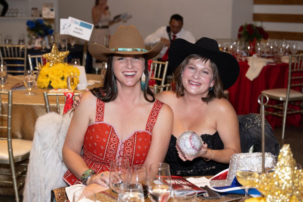 Lauren Brown and Tiffany Herd_Wilson Parish Photography