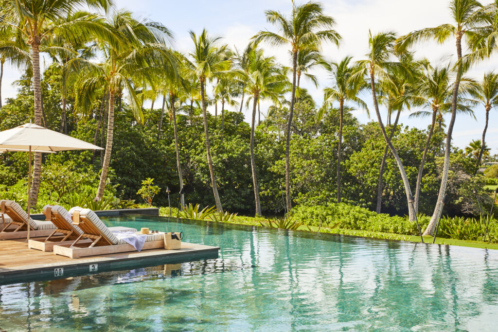 Step outside your room to a resort flush with amenities. 