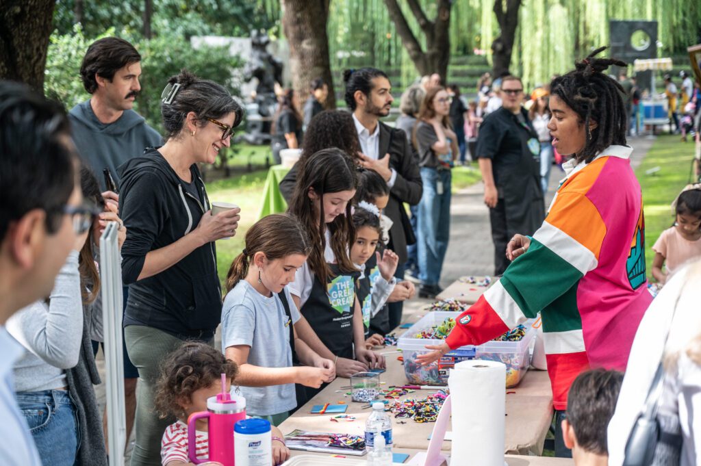 The fundraiser supports the Nasher Sculpture Center’s outstanding educational programs – workshops, tours, and school partnerships – which impact over 20,000 children, students, and families annually.  (Photo by Can Turkyilmaz)