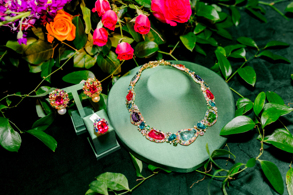 Palette Collier by Margot McKinney (Photo by Canon Sawyer, Canon Elizabeth Photography)