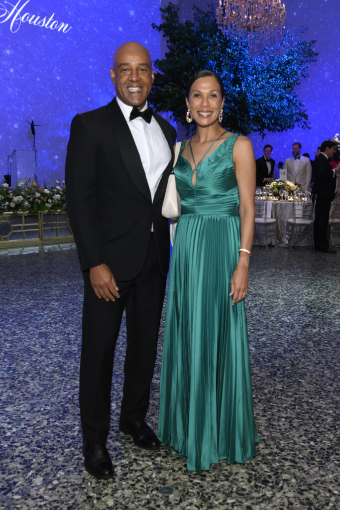 Reggie DesRoches & Paula Gilmer DesRoches at the Museum of Fine Arts, Houston Grand Gala Ball (Photo by Michelle Watson, CatchlightGroup.com)