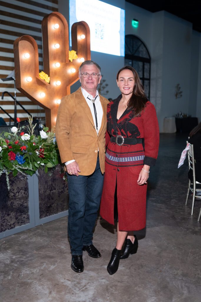 Robert Clay & Dana Barton at Crime Stoppers of Houston (Photo by Daniel Ortiz)