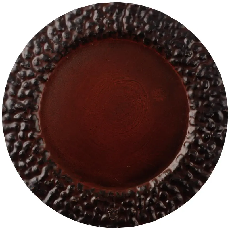 14” Jan Barboglio Hammered Copper Charger. (Photo by Ethan Good)