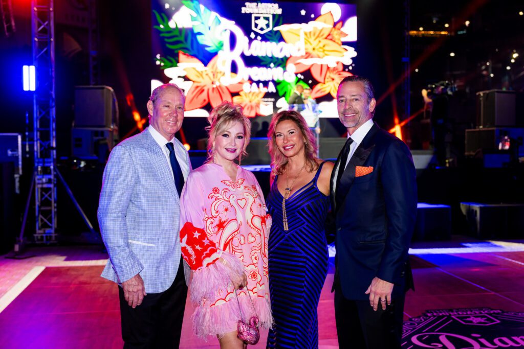 Jim & Whitney Crane, Rosangela & David Capobianco at the 'Diamond Dreams' gala (Photo courtesy of Houston Astros)