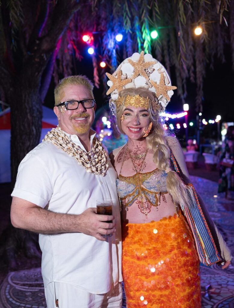 Honoree Will Robinson & Julia Robinson at Orange Show Barefoot Beach Ball (Photo by Daniel Ortiz)
