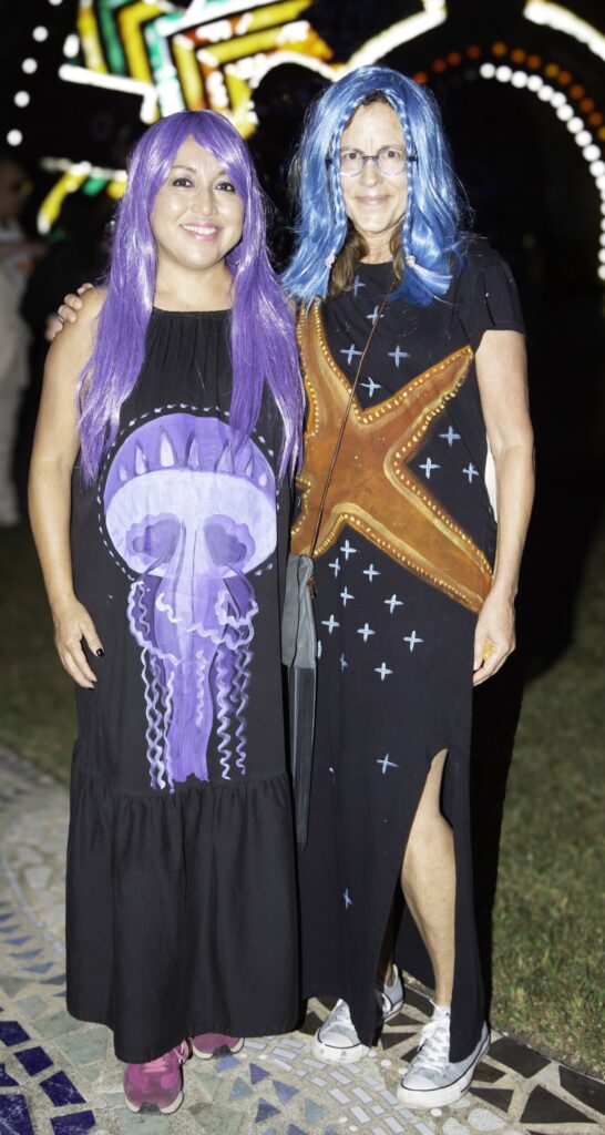 Diana Espitia, Sarah Fisher at Orange Show Barefoot Beach Ball (Photo by Mike Herrera)