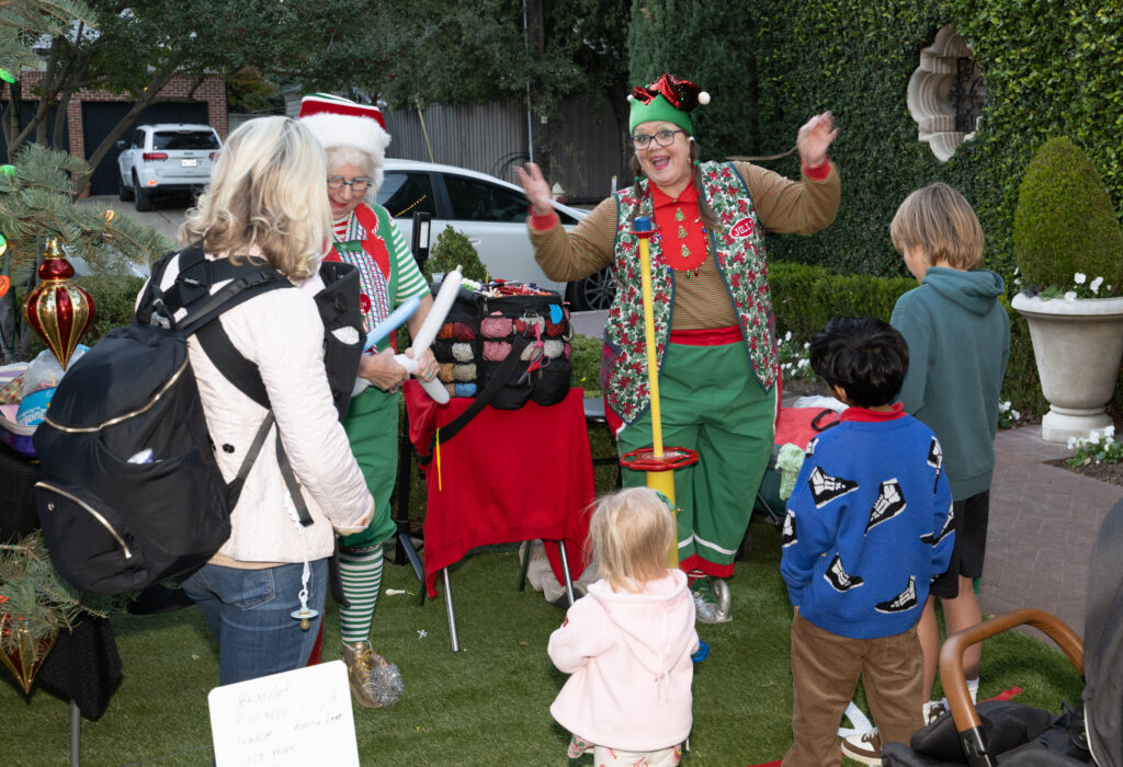 Balloon Makers are always popular at the Holiday Stroll! (Photo by George Fiala)