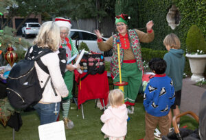 Balloon Makers (Photo by George Fiala)