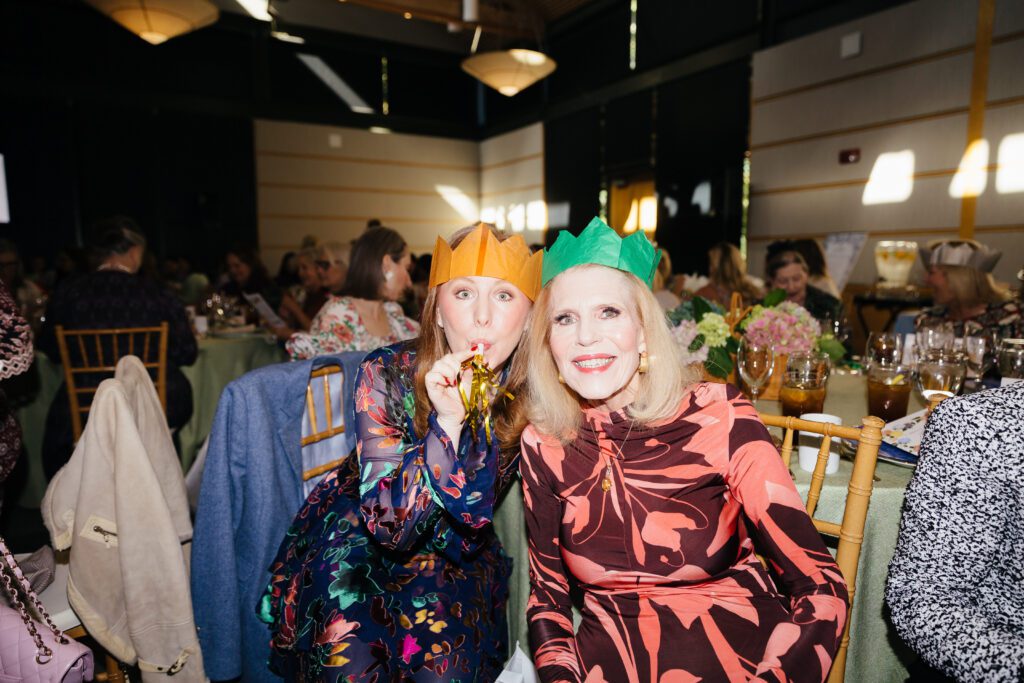 Caroline Hardin, Sarah Hardin (Photo by Vanessa Chavez)