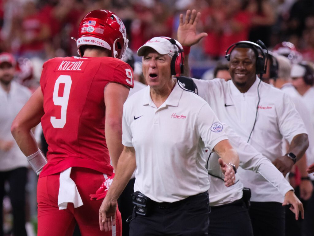 University of Houston coach Willie Fritz loved tight end Tanner Koziol's supreme effort. (Photo by F. Carter Smith)