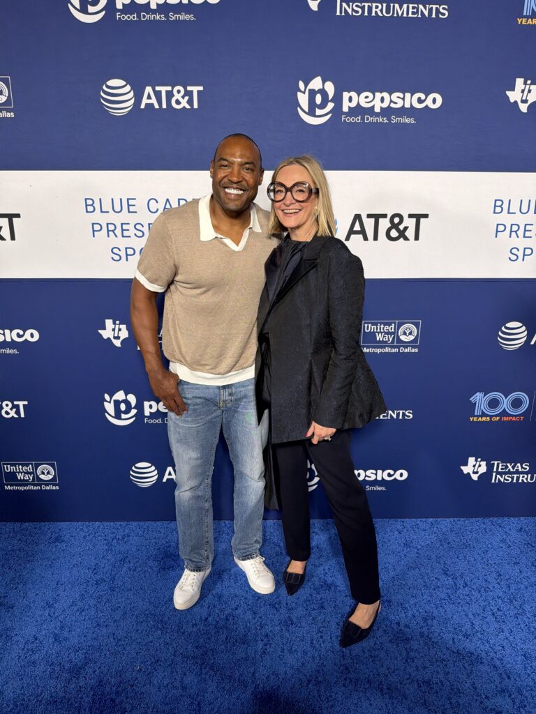 Darren Woodson, Jennifer Sampson (Photo by Tony Fay PR)