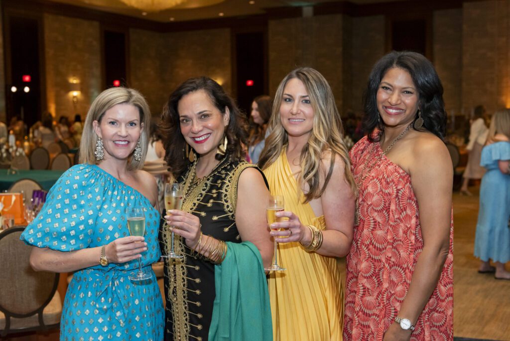 Pop, Fizz, Clink!— Bangkok Brunch
