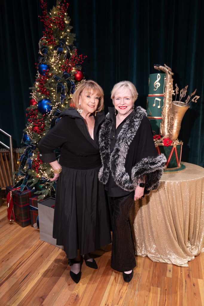 Marilu Garza, Leila Perrin at the dinner honoring 2026 Treasures (Photo by Daniel Ortiz)