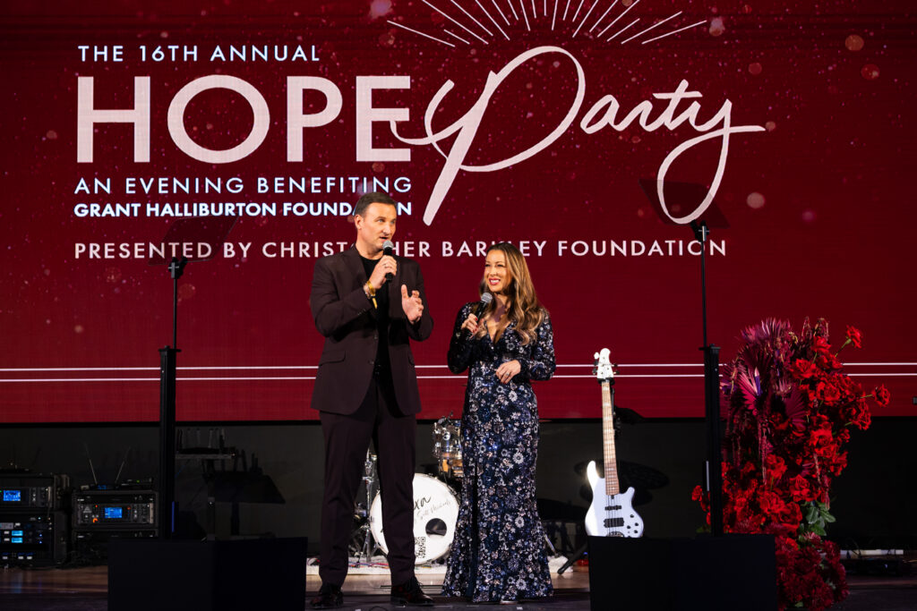 Steve Noviello, Jenny Anchondo (Photo by Simon Luna Studios)