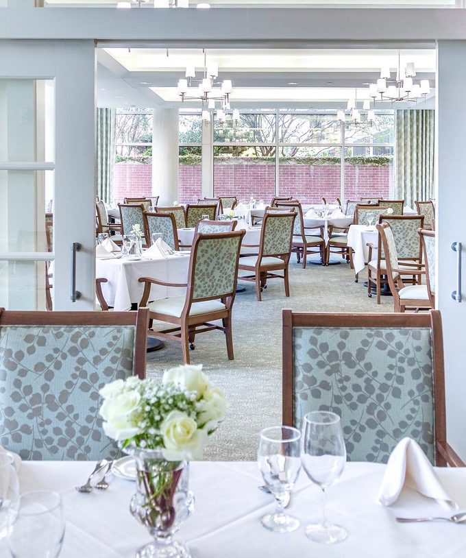 Residents dine in-style at the community’s restaurants with chef-inspired and prepared meals. (Photo by Jenn Duncan)