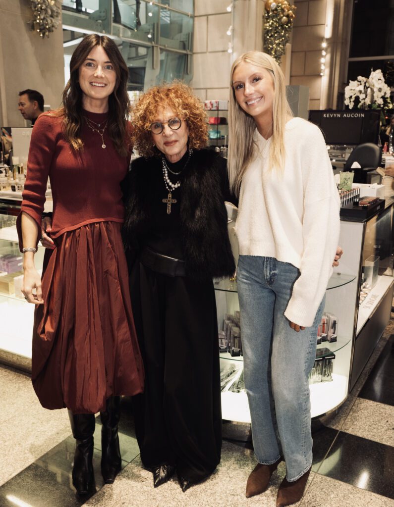 Leigh Karol, Marina Gray, Helen Pool (Photo by George Fiala)