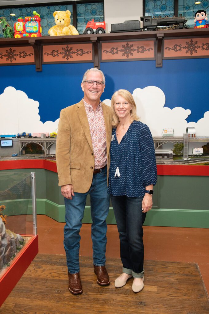 Pat Staudt of Bank of Texas, Jill Cumock, RMHD CEO (Photo by Tamatha Cameron)